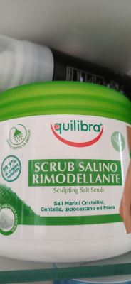 Scrub salino rimodellante