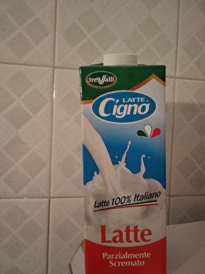 Latte Cigno