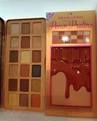  Pecan Praline Shadow Palette